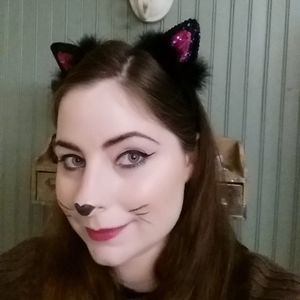 Meet your Posher, Angela